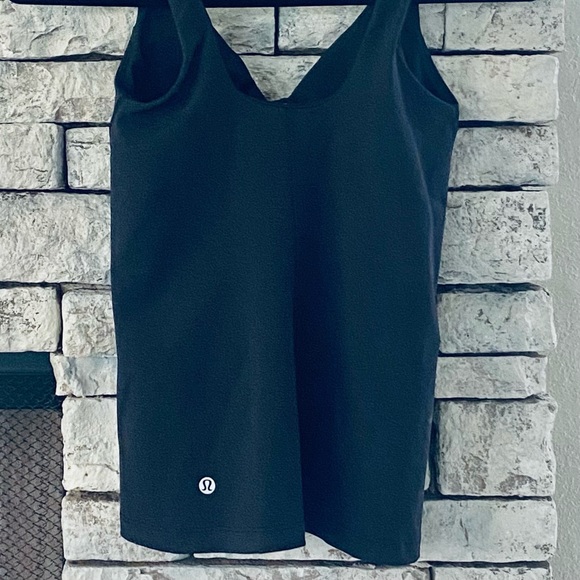 Lululemon Black Contour Tank Top Size 2 - Picture 8 of 15